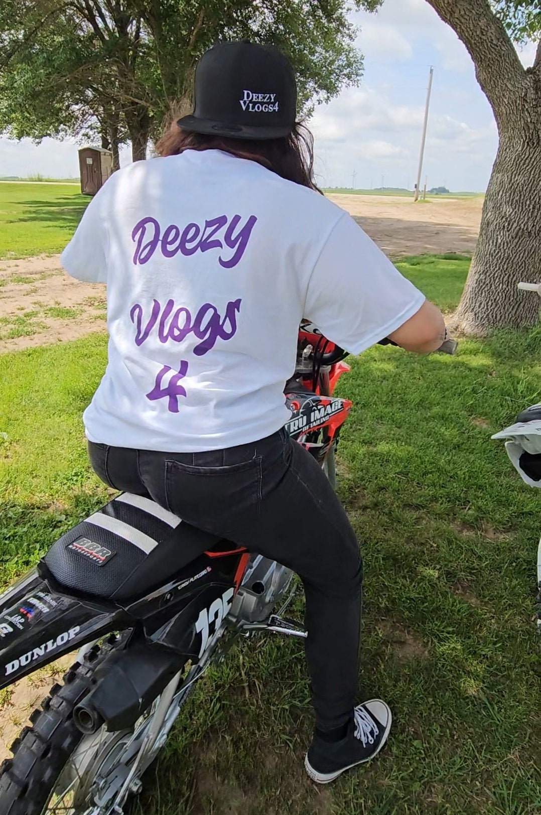 "Eat My Roost" T-Shirt (white/purple)